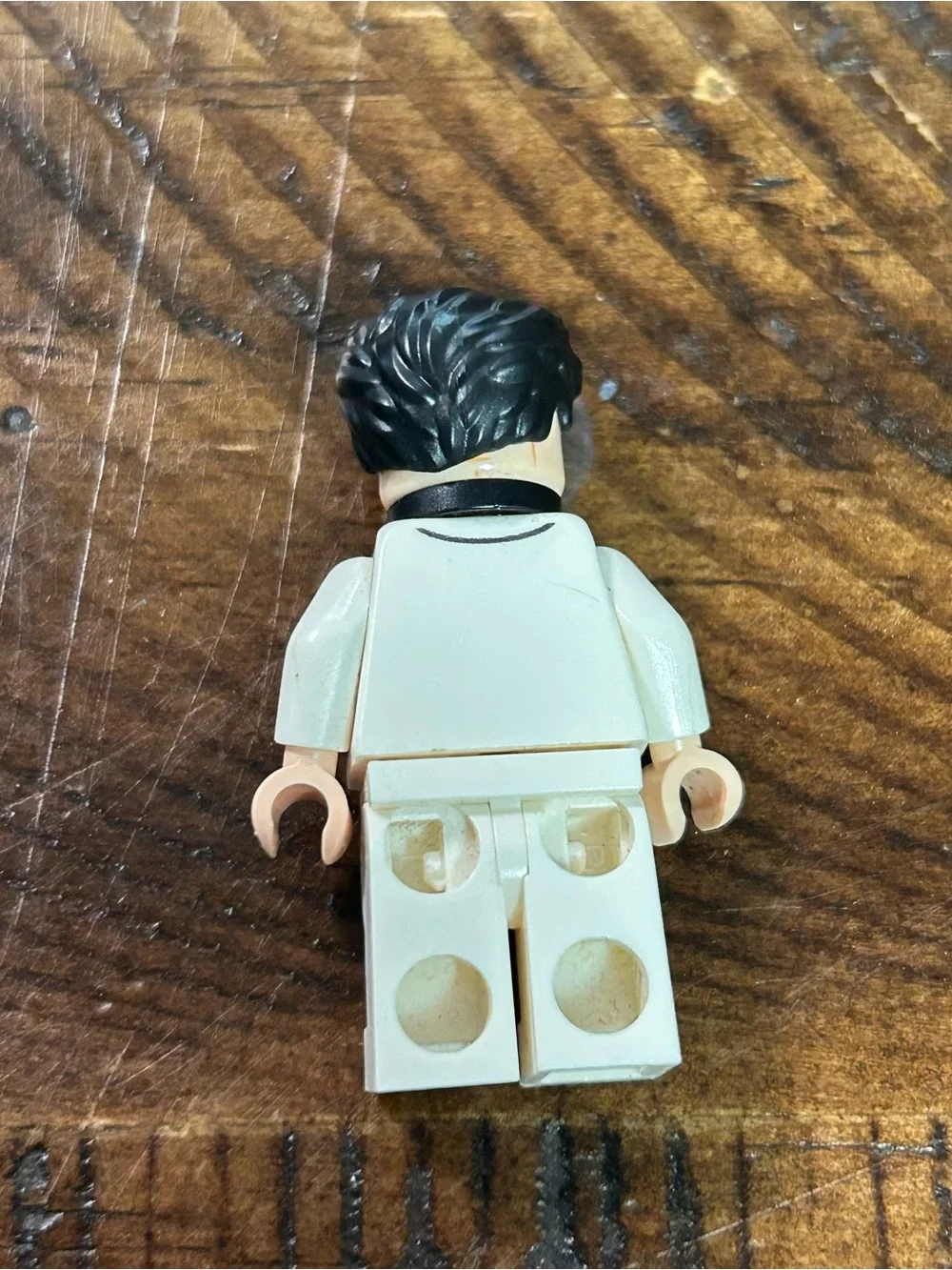 Lego DC Super Heroes Minifigure SH0308 Bruce Wayne White Tuxedo - Picture 2 of 4